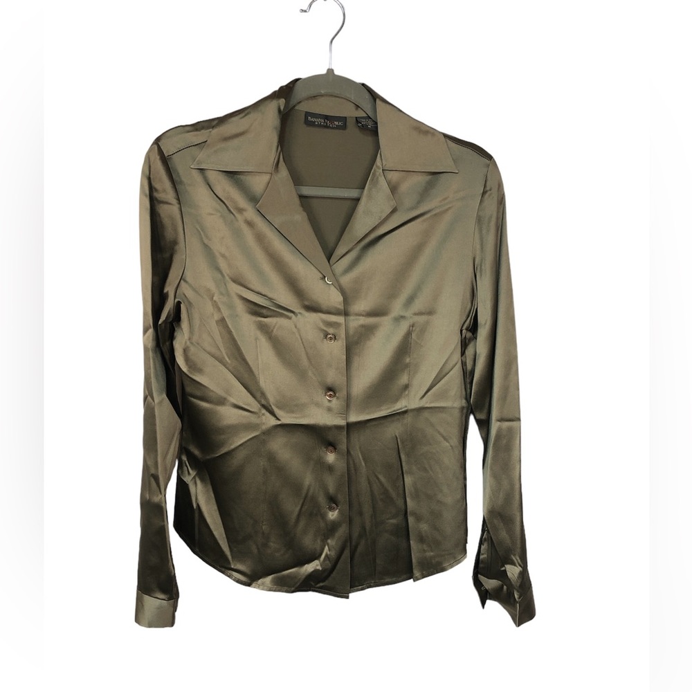 Banana Republic Women’s Silk Blouse Classic Button Down Neutral Taupe